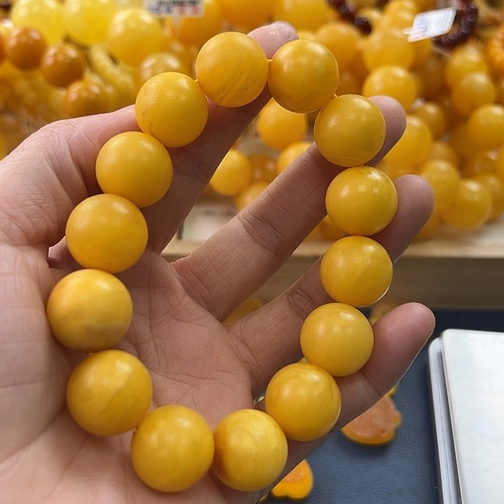 未镶嵌琥珀珠宝奇石