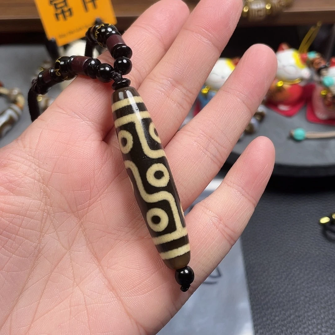 延***足玛瑙/玉髓未镶嵌颈饰