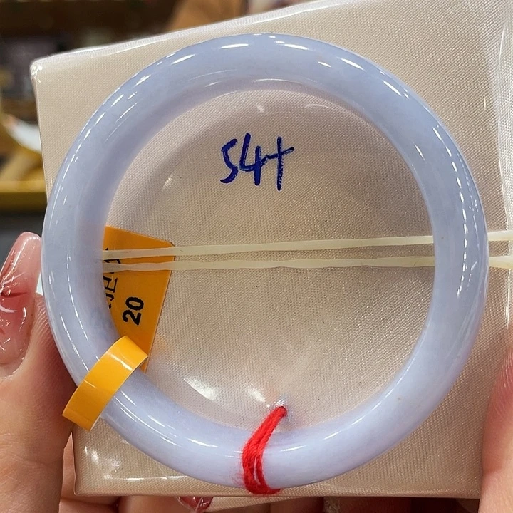 翡翠手镯未镶嵌翡翠手镯