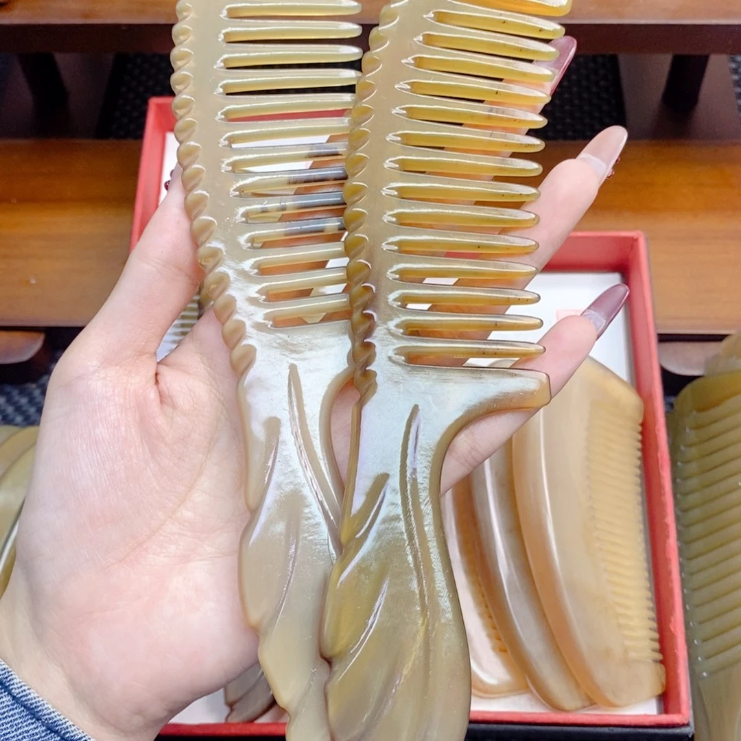 纯手工制作纯牛角梳子