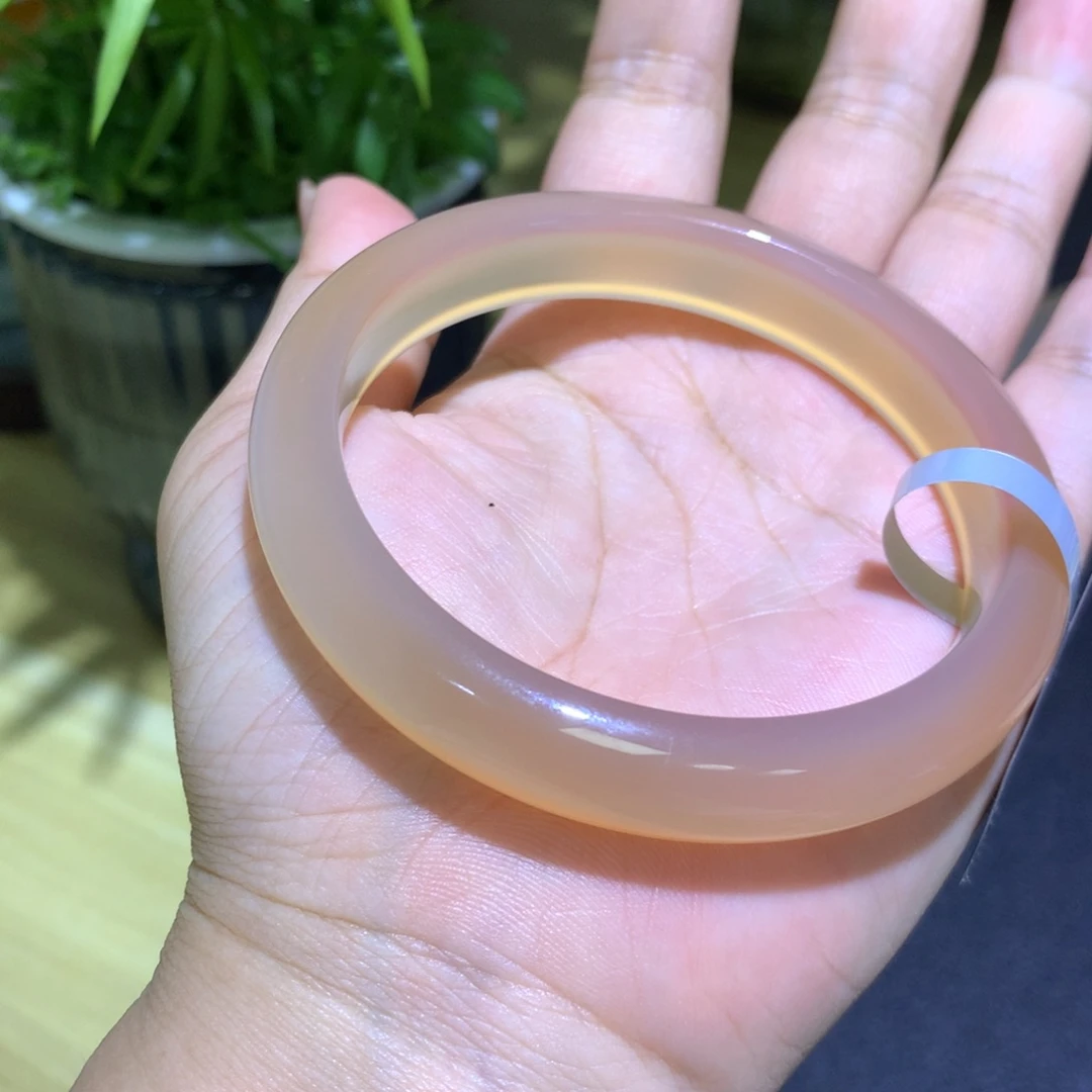 玛瑙/玉髓未镶嵌手镯溏心