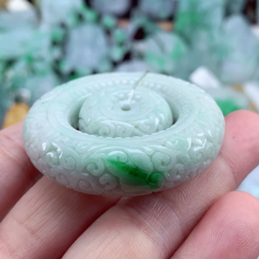 【闪购商品】翡翠吊坠(不含链)未镶嵌