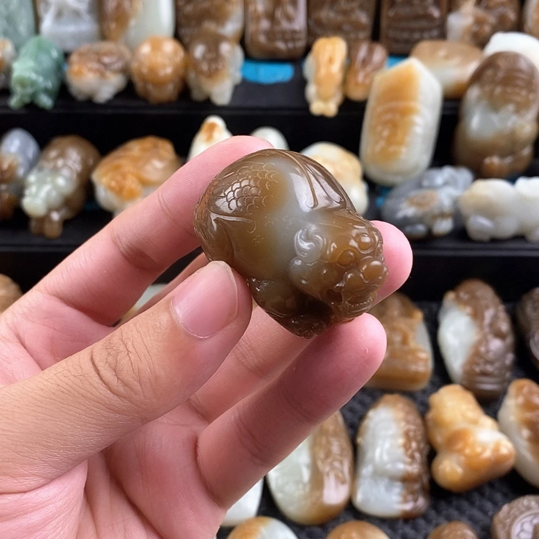 好***强未镶嵌和田玉挂件
