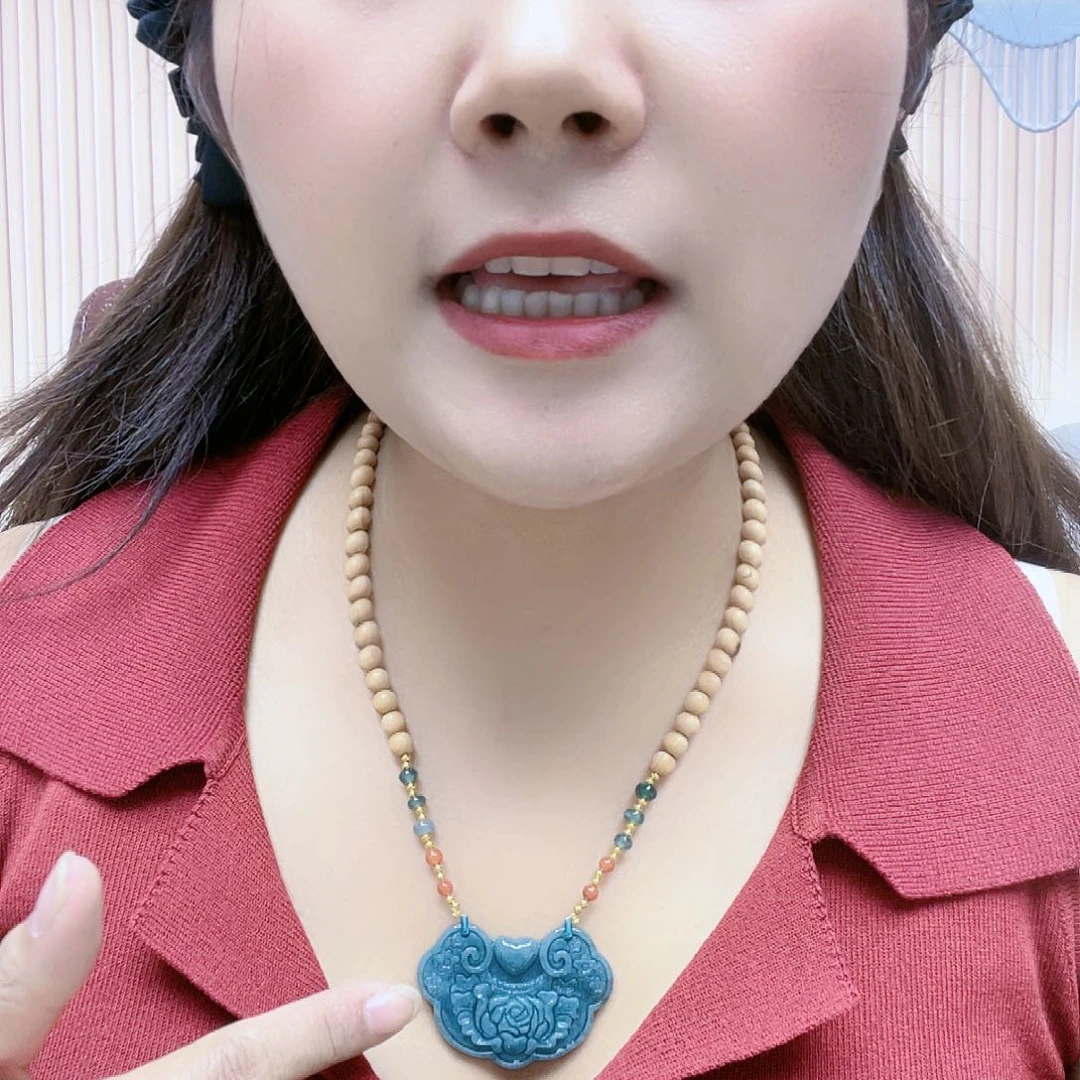 【闪购商品】翡翠未镶嵌颈饰