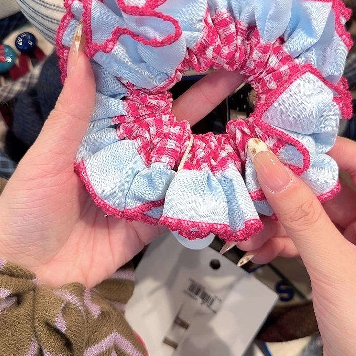 粉色格子蓝边小肠圈