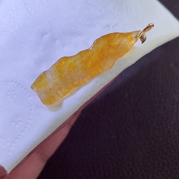 翡翠18K金镶嵌颈饰翡翠