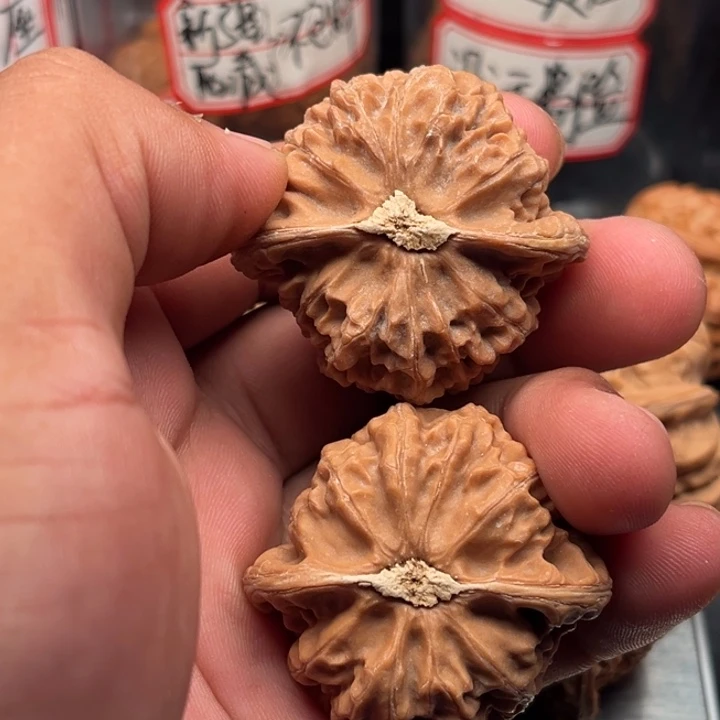 文玩核桃把件宫灯43