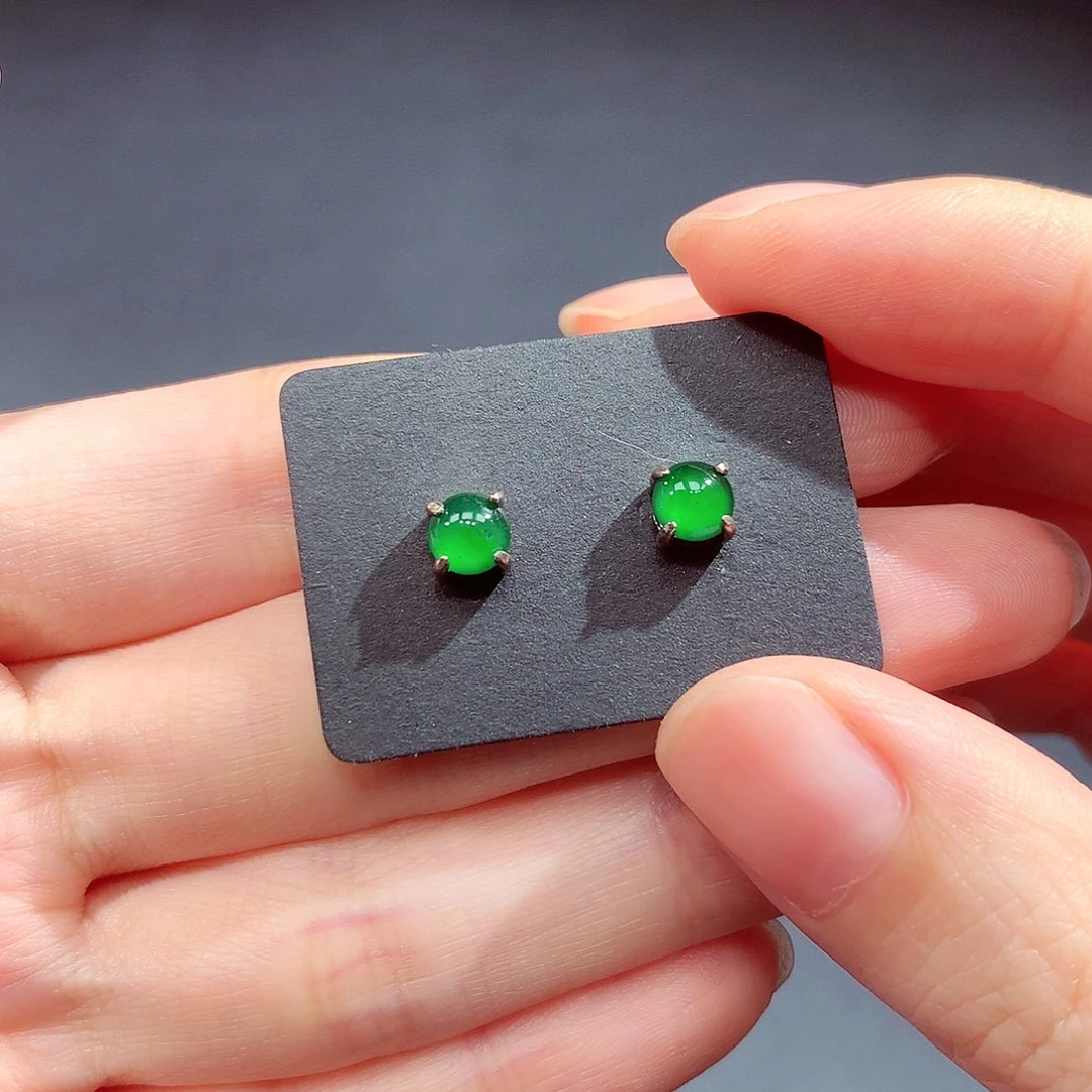 翡翠戒指未镶嵌翡翠