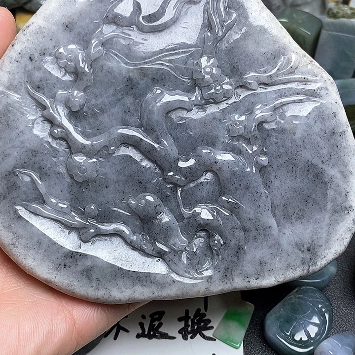 翡翠未镶嵌颈饰天然翡翠110