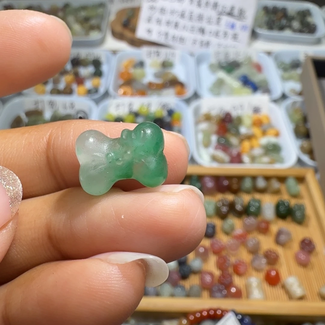 和田玉未镶嵌珠宝奇石