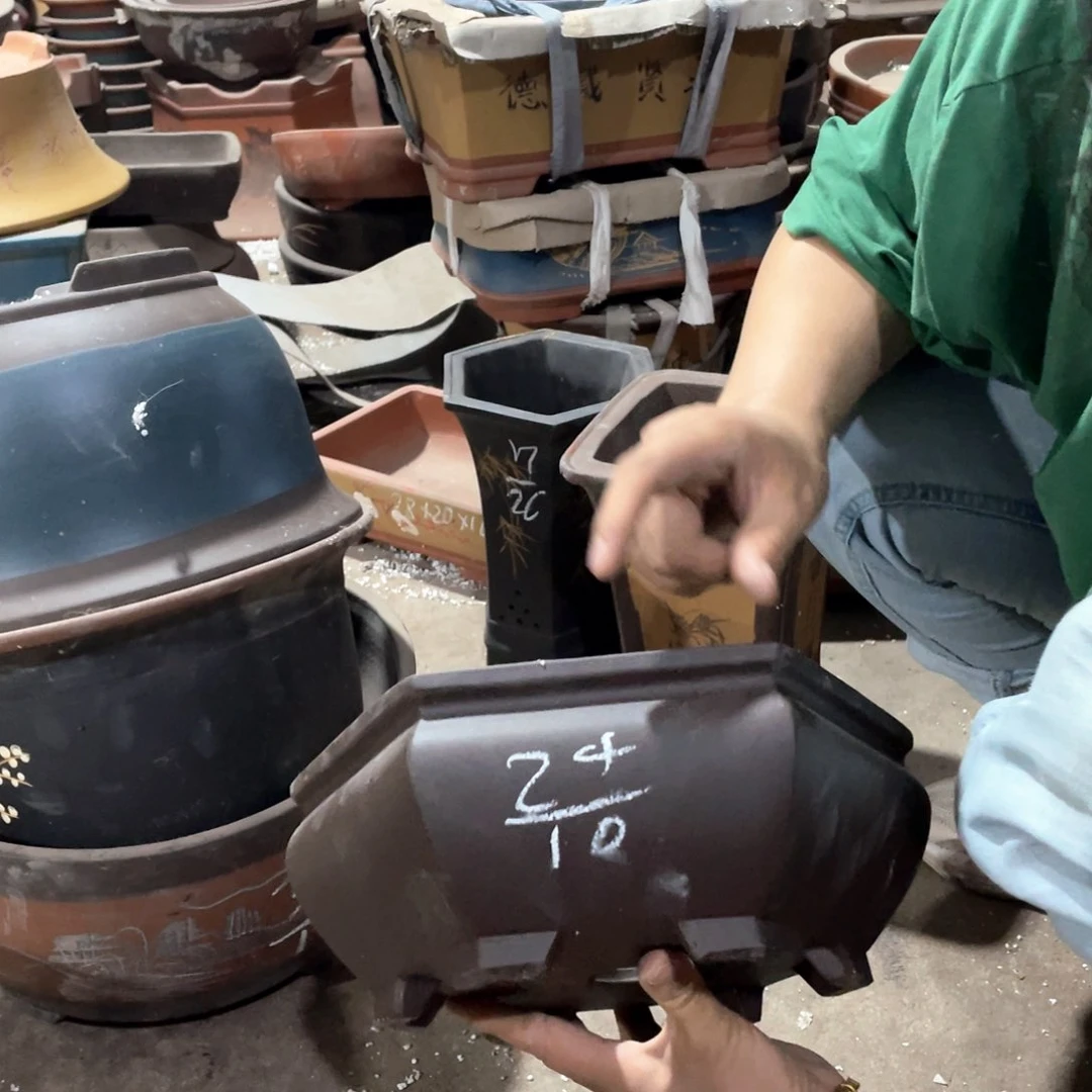 紫砂花瓶紫砂花是最美丽