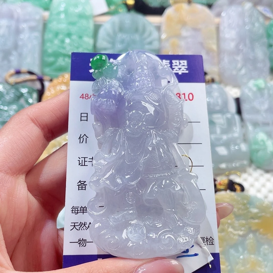 颈饰未镶嵌翡翠关公