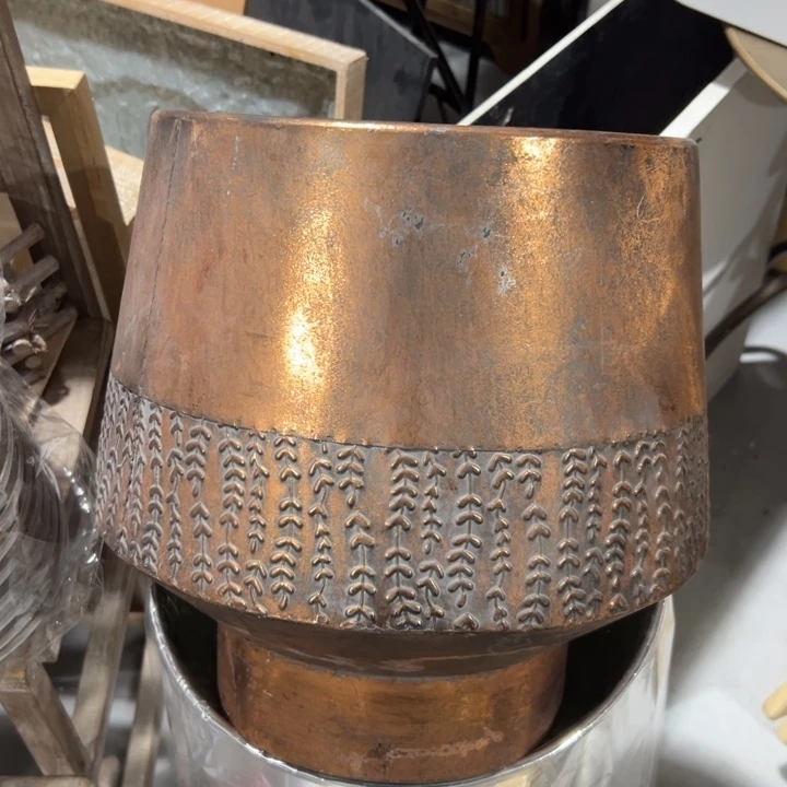 33.28 默认微瑕 不退不换