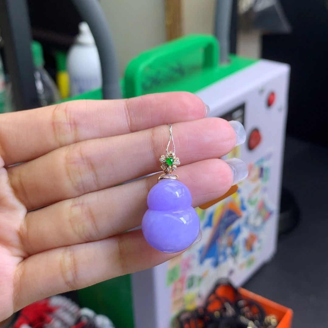 小***水翡翠18K金镶嵌颈饰