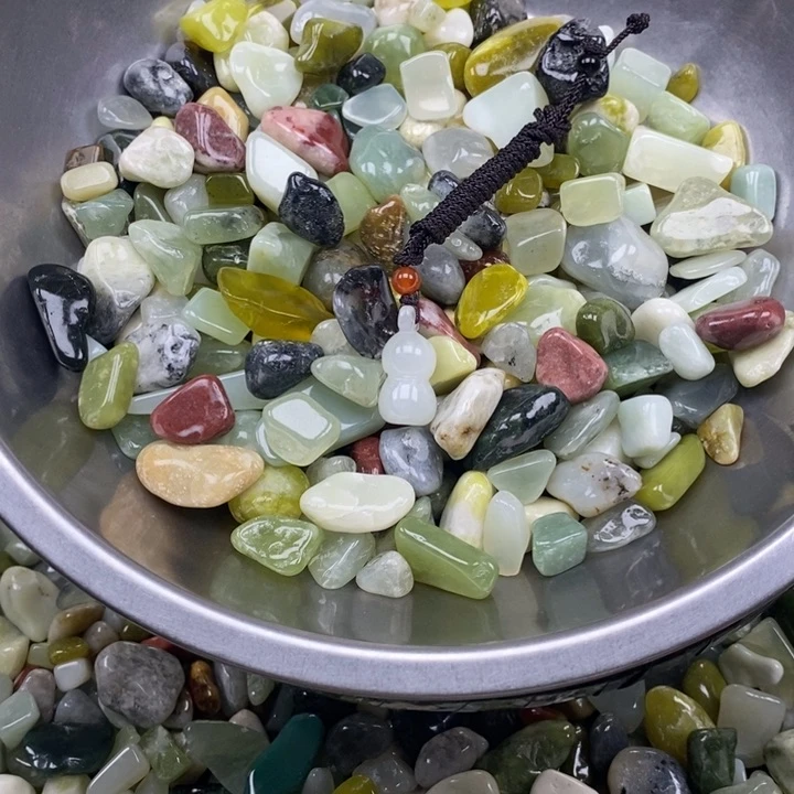 蛇纹石玉鱼缸石未镶嵌