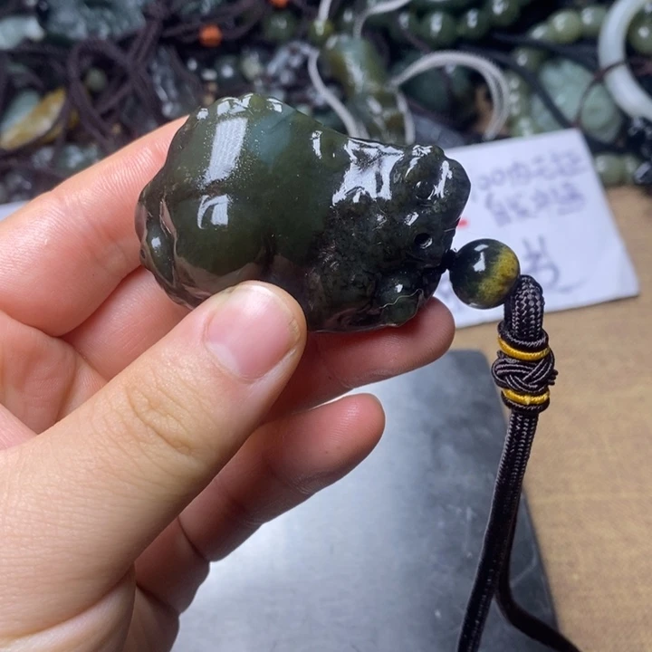 和田玉挂件未镶嵌