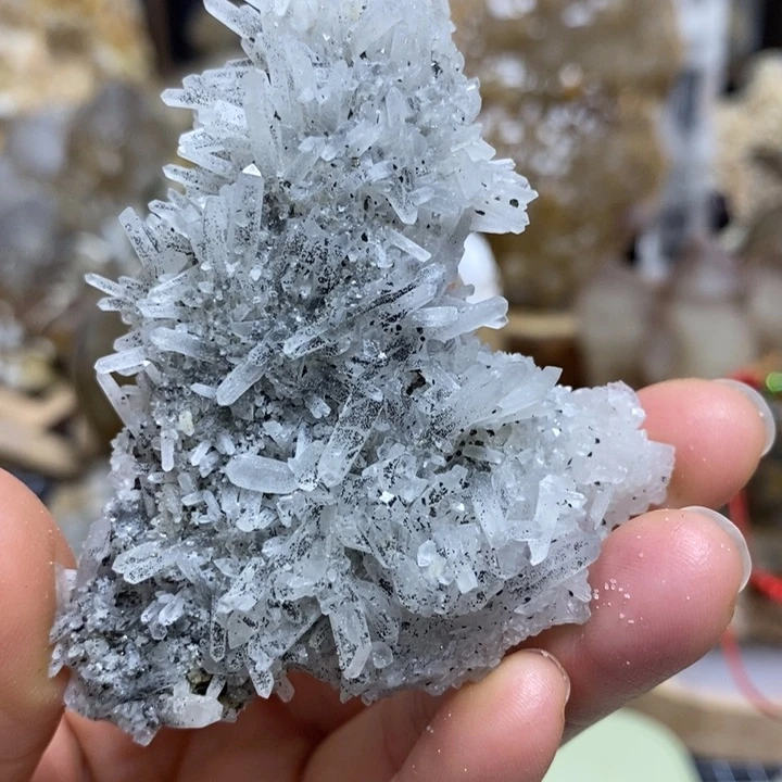 水晶水晶柱未镶嵌