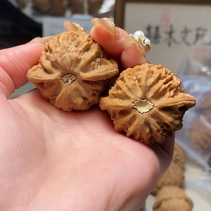 吊坠文玩核桃40宫灯