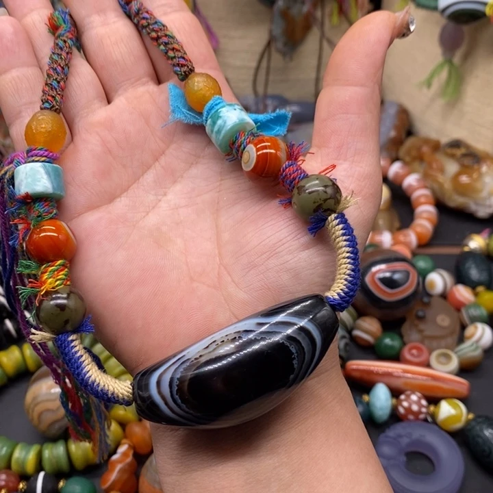 玛瑙/玉髓颈饰未镶嵌