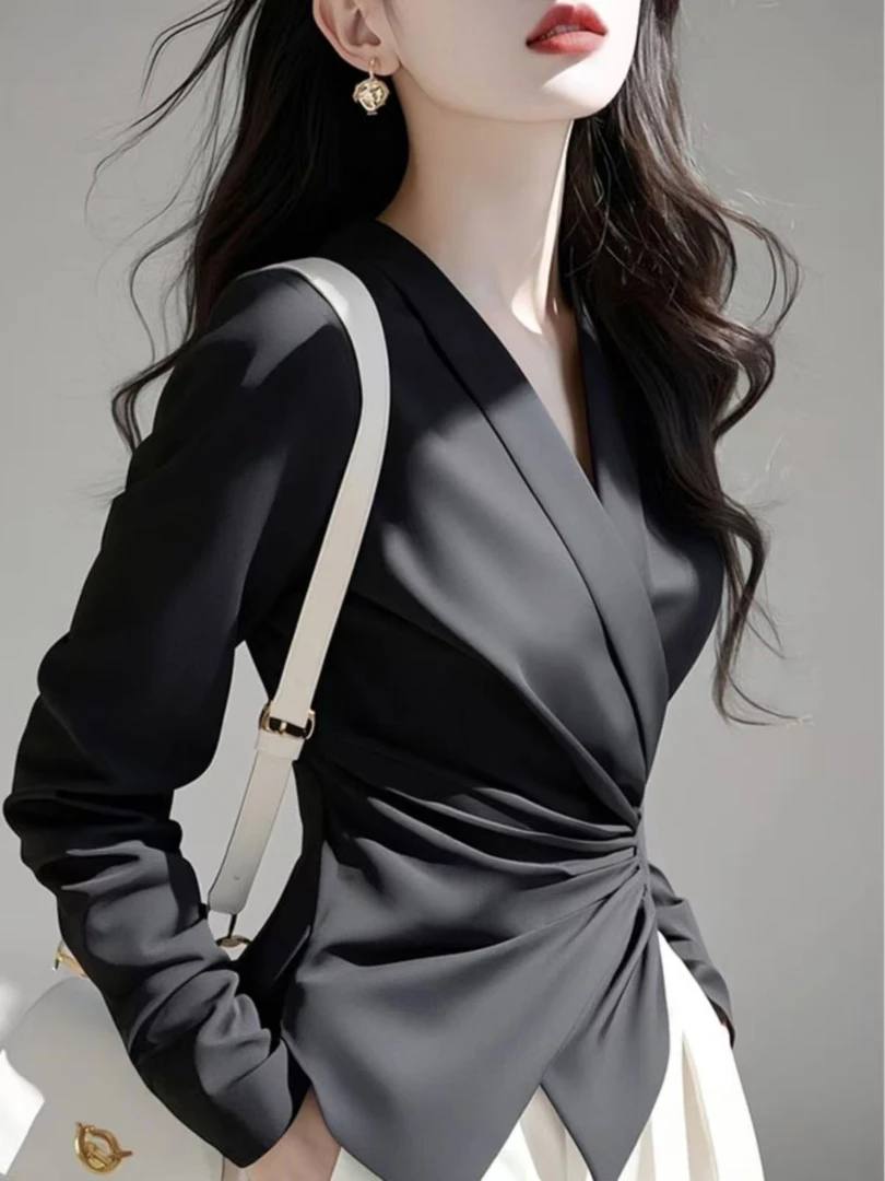 独特超好看黑色衬衫女2025年春季新款法式轻奢高级感漂亮内搭上衣