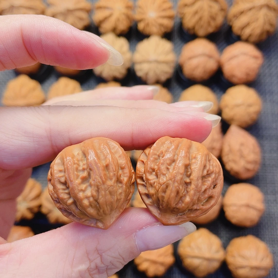 文玩核桃把件粗筋微修