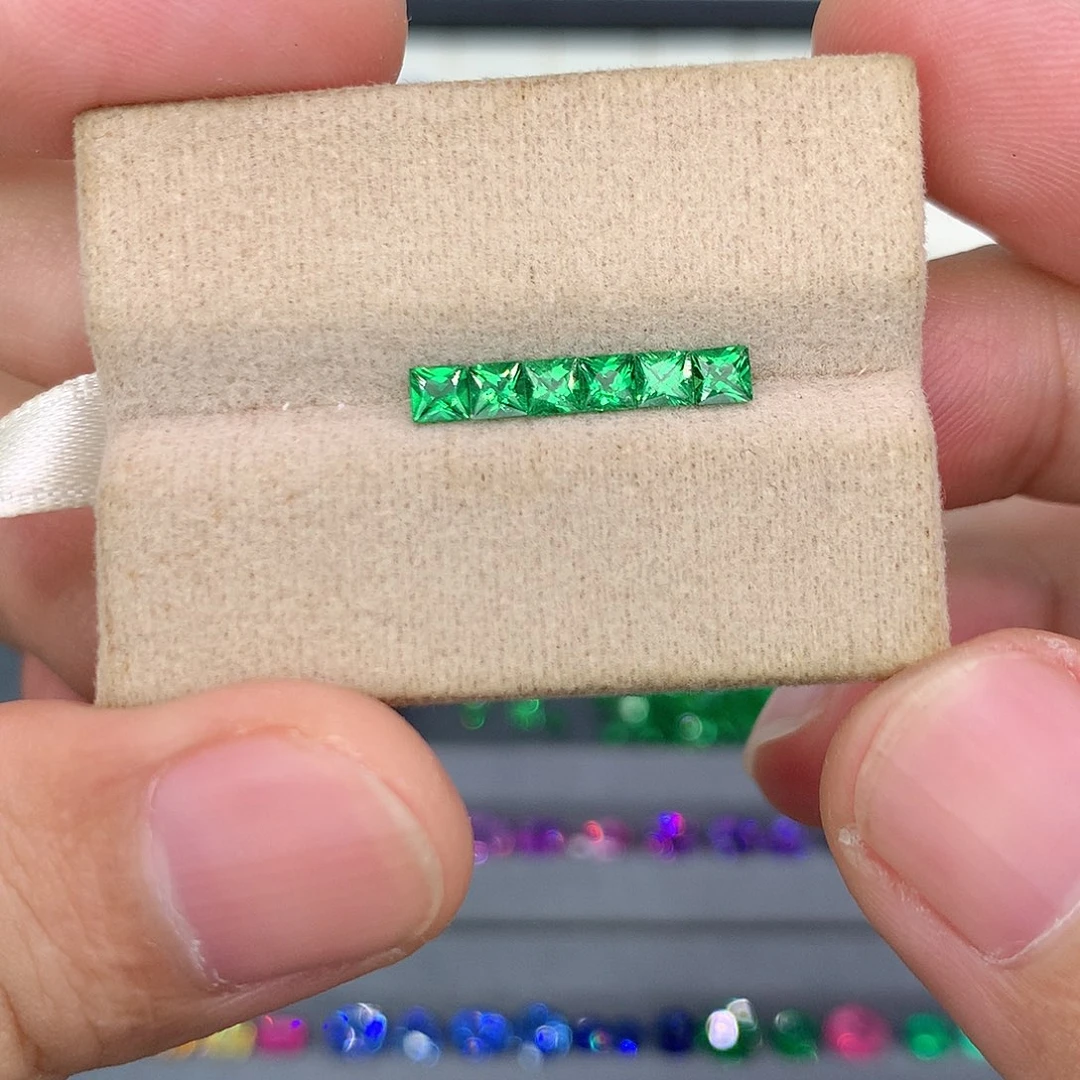 裸石未镶嵌石榴石（沙弗莱）97分6颗卡扎尼绿