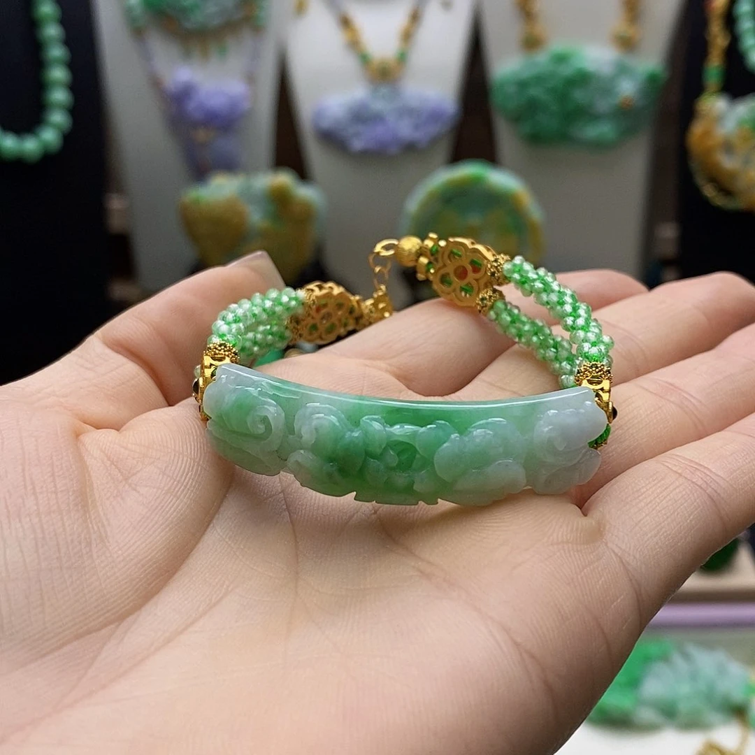 翡翠未镶嵌颈饰天然