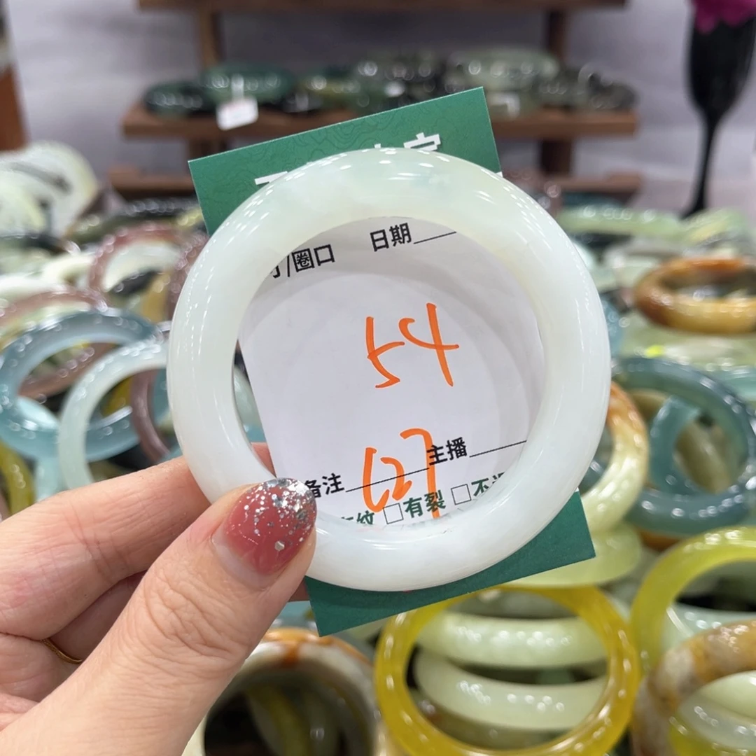 蛇纹石玉未镶嵌手镯手镯