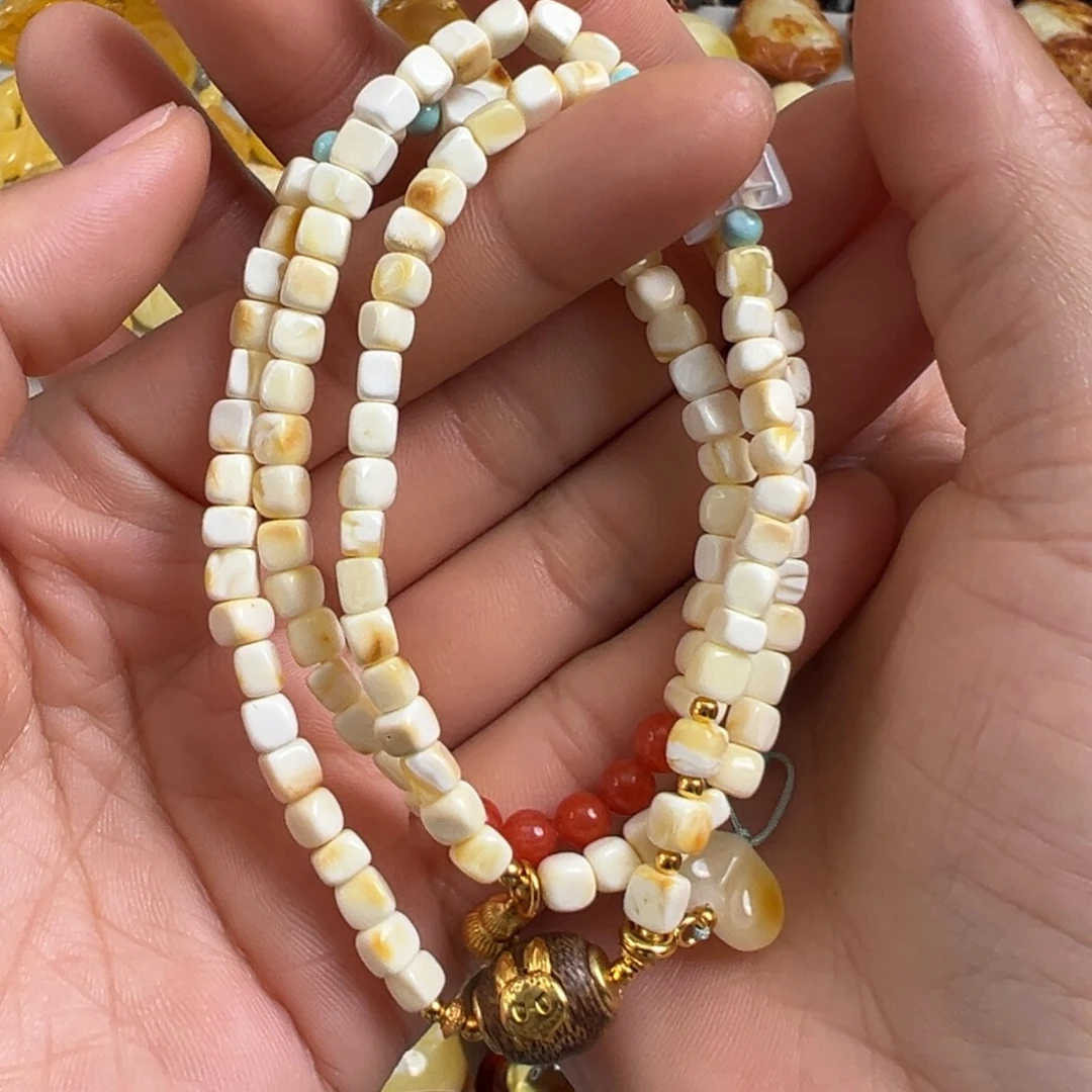 蜜蜡未镶嵌裸石蜜蜡