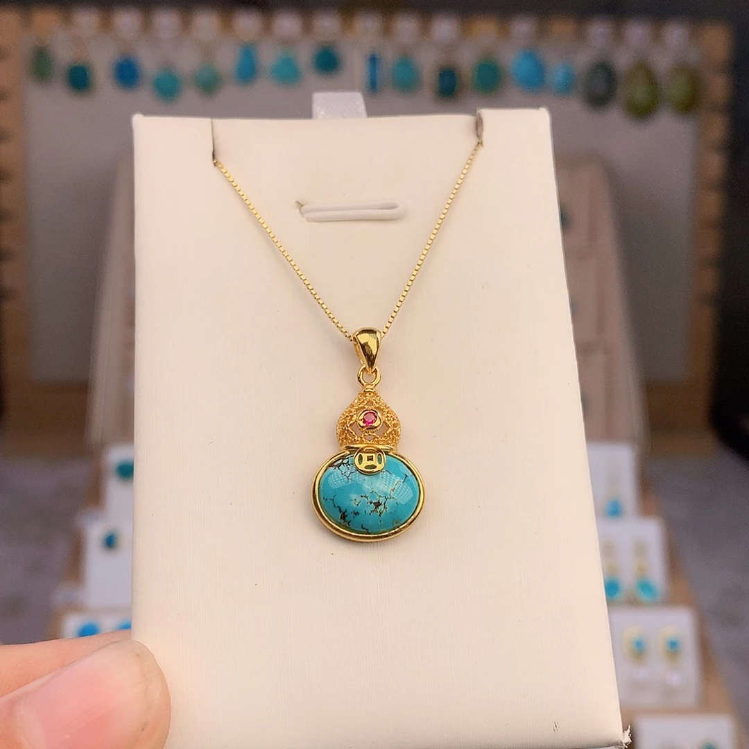 绿松石未镶嵌颈饰