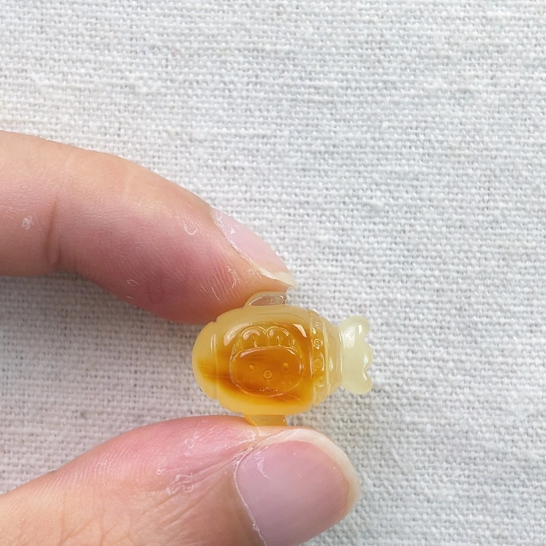 琥珀未镶嵌裸石猫咪