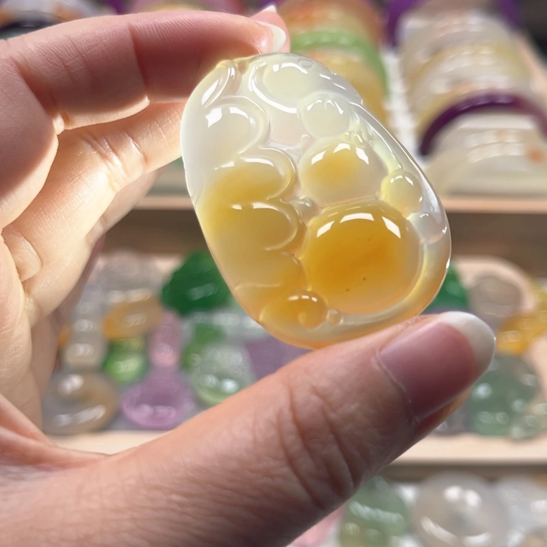 玛瑙/玉髓手镯未镶嵌1