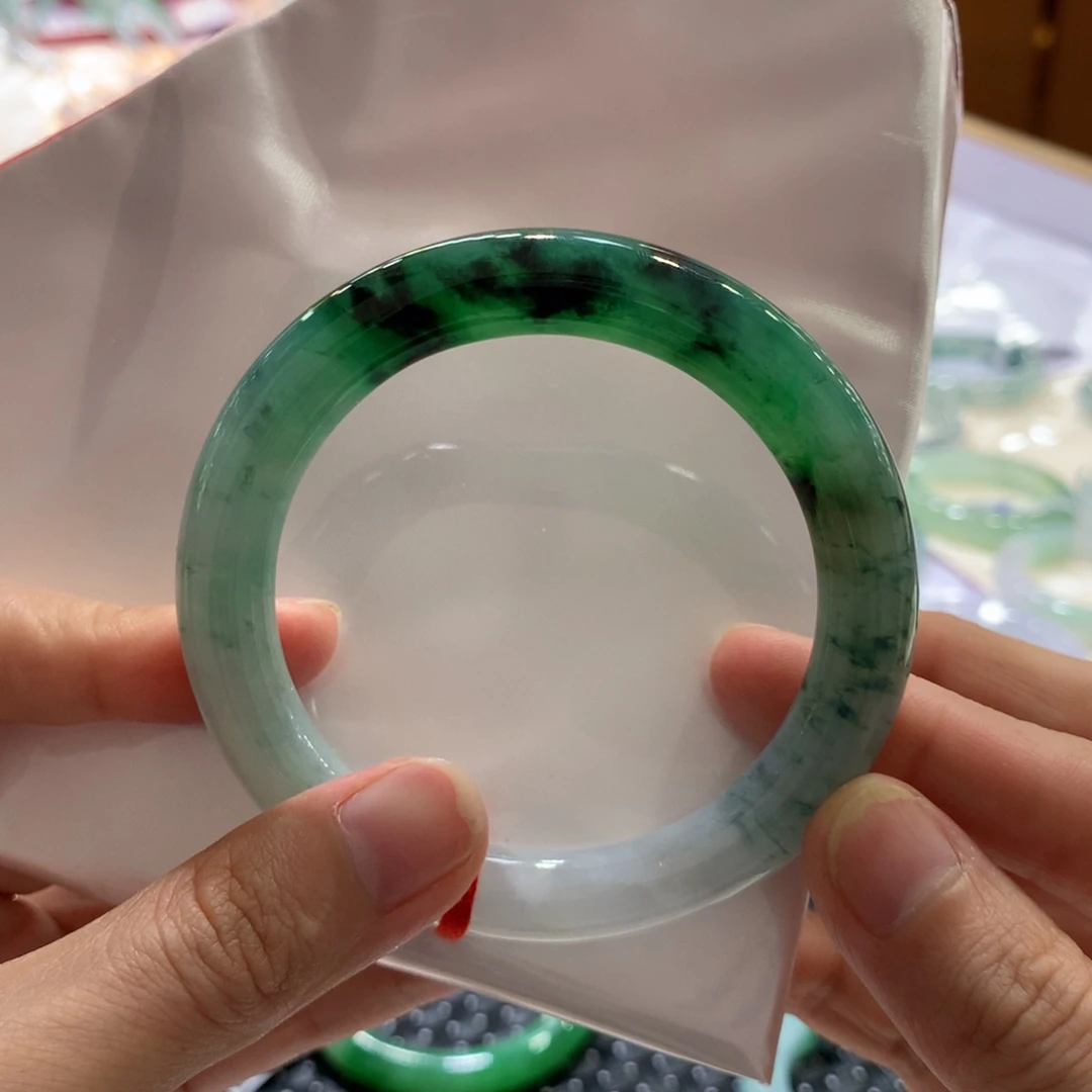 未镶嵌手镯翡翠翡翠手镯