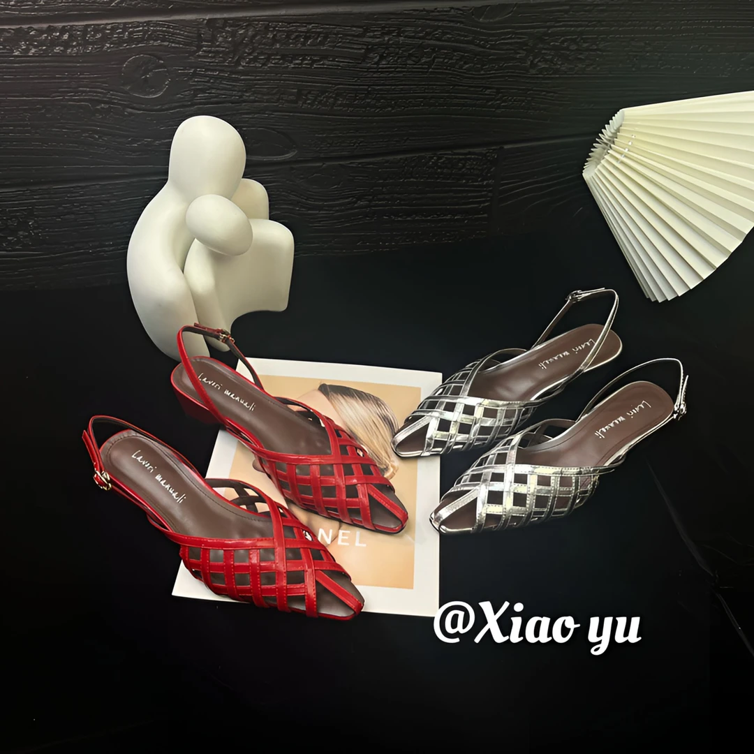 2025新款法式复古露趾时尚粗跟夏季气质女鞋百搭时尚凉鞋4452