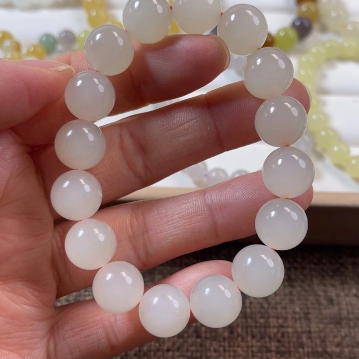 和田玉未镶嵌手串