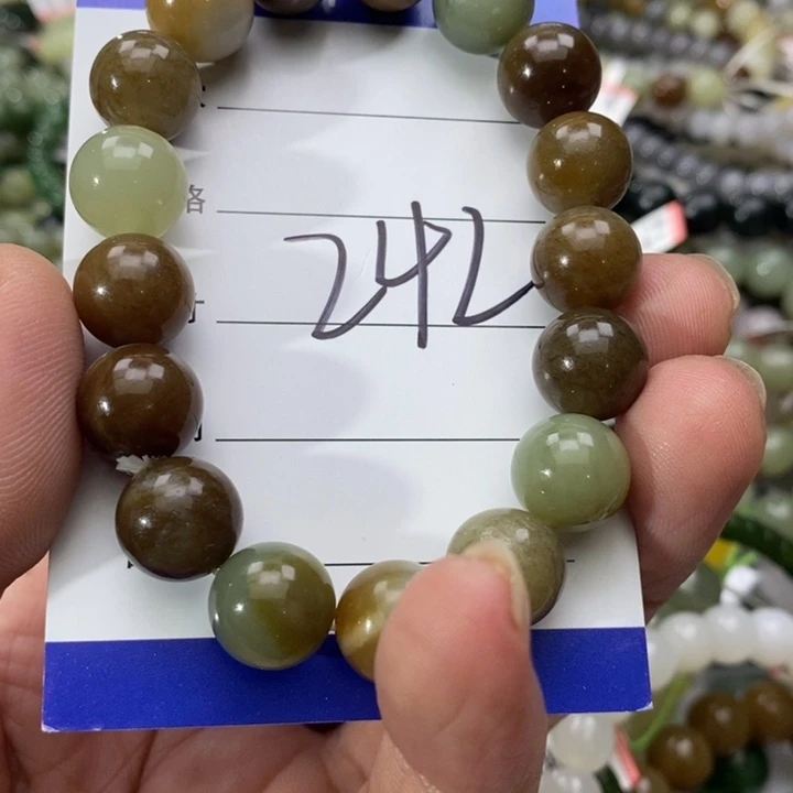 和田玉未镶嵌手串