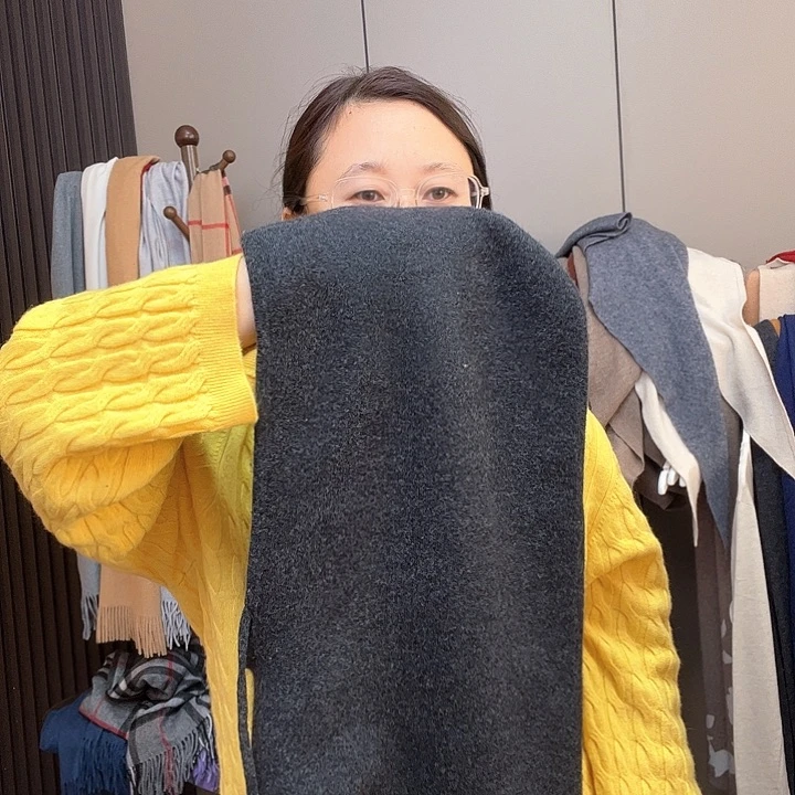 山羊绒深灰帽子888888