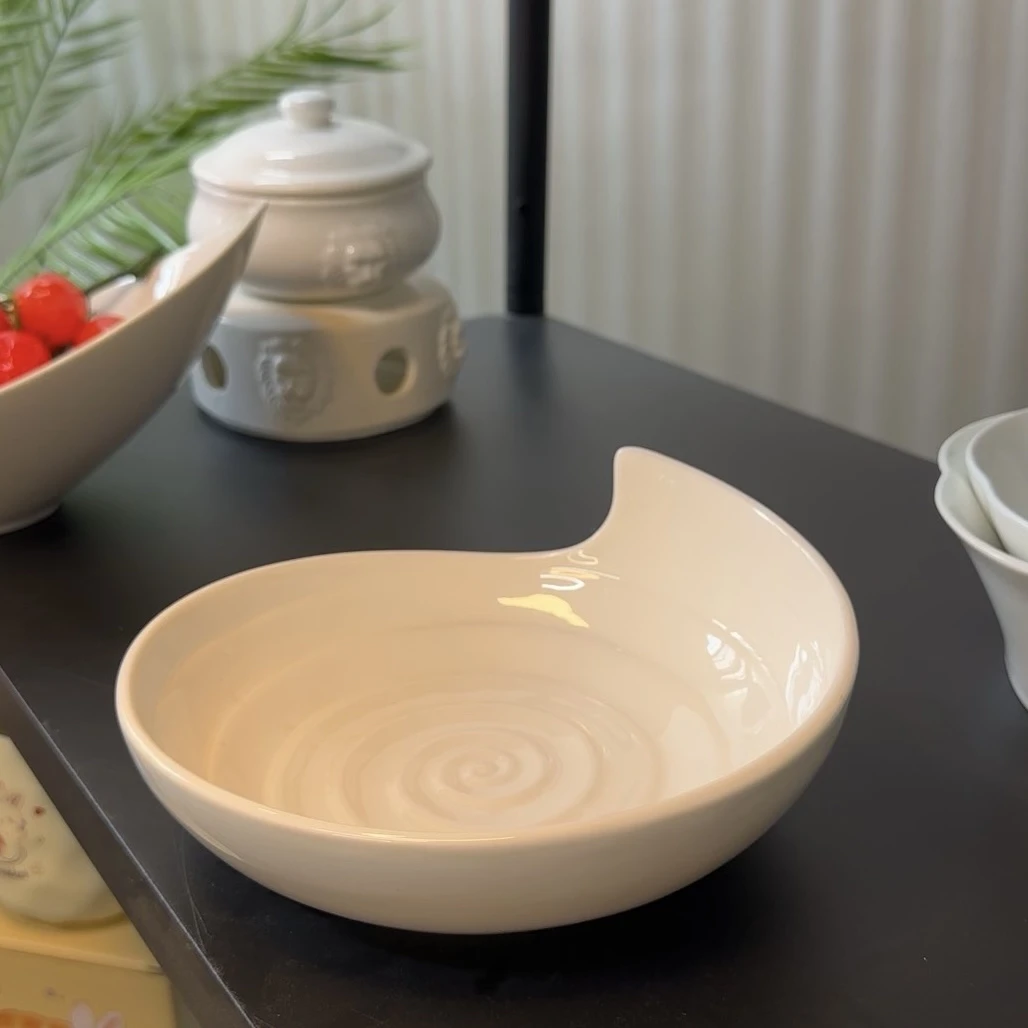 7.5英寸蜗牛盘创意陶瓷盘家用菜盘厨房精致异形高级感