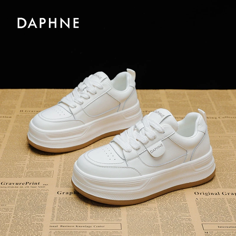 Daphne/达芙妮小白鞋女早春新款运动真皮软底增高厚底休闲板鞋