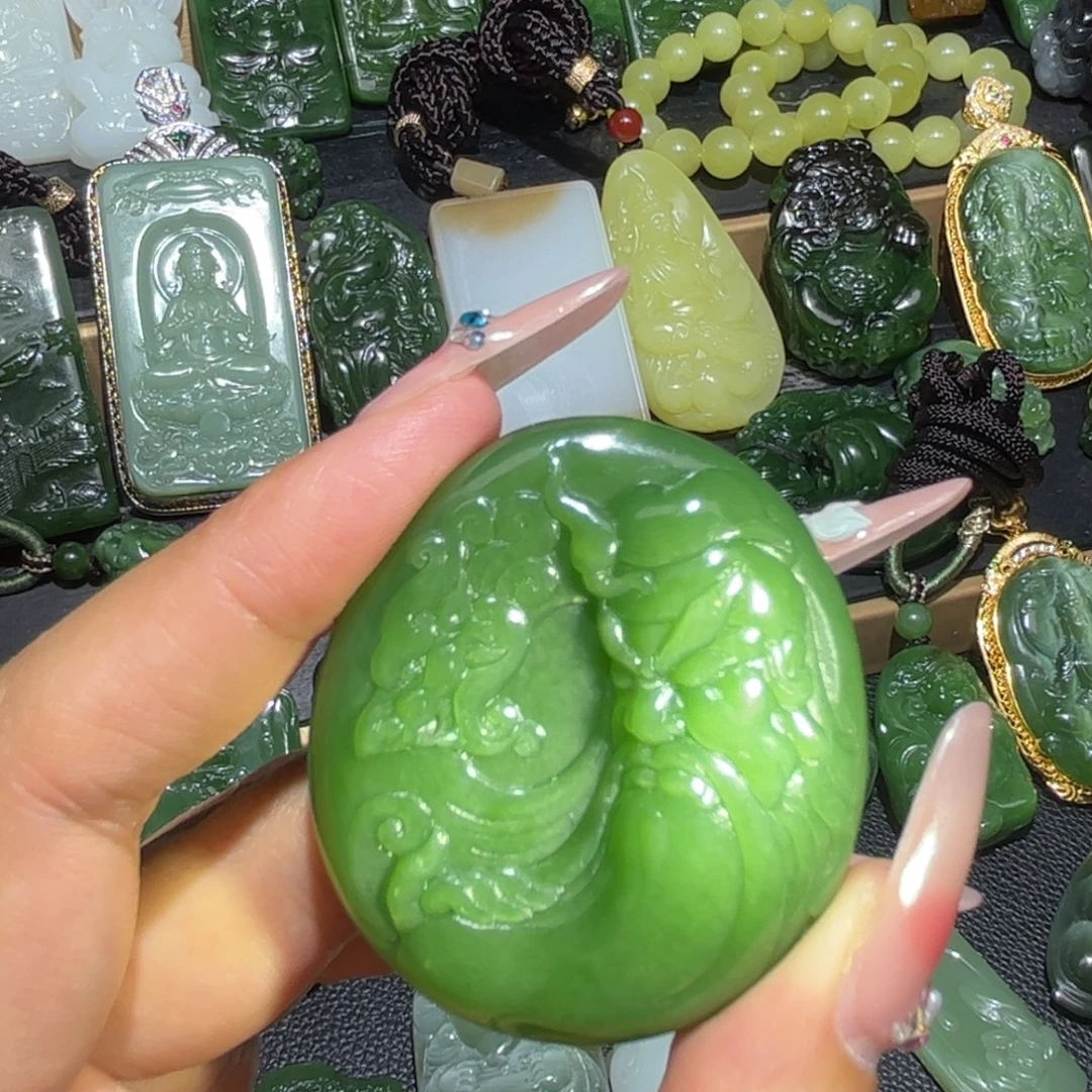 颈饰未镶嵌和田玉