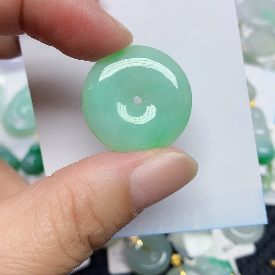 翡翠未镶嵌颈饰367899