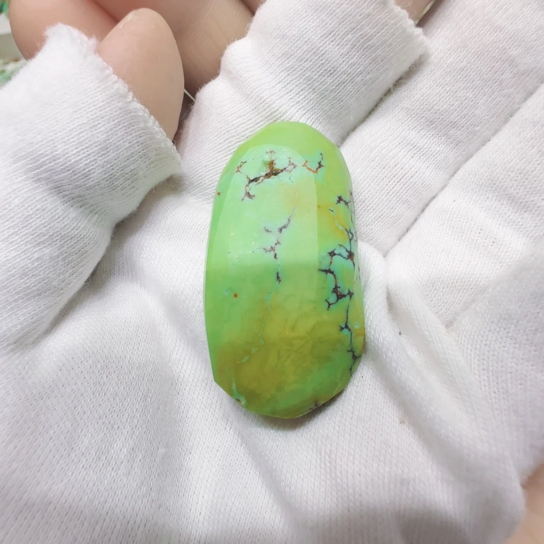 绿松石未镶嵌原矿绿松石