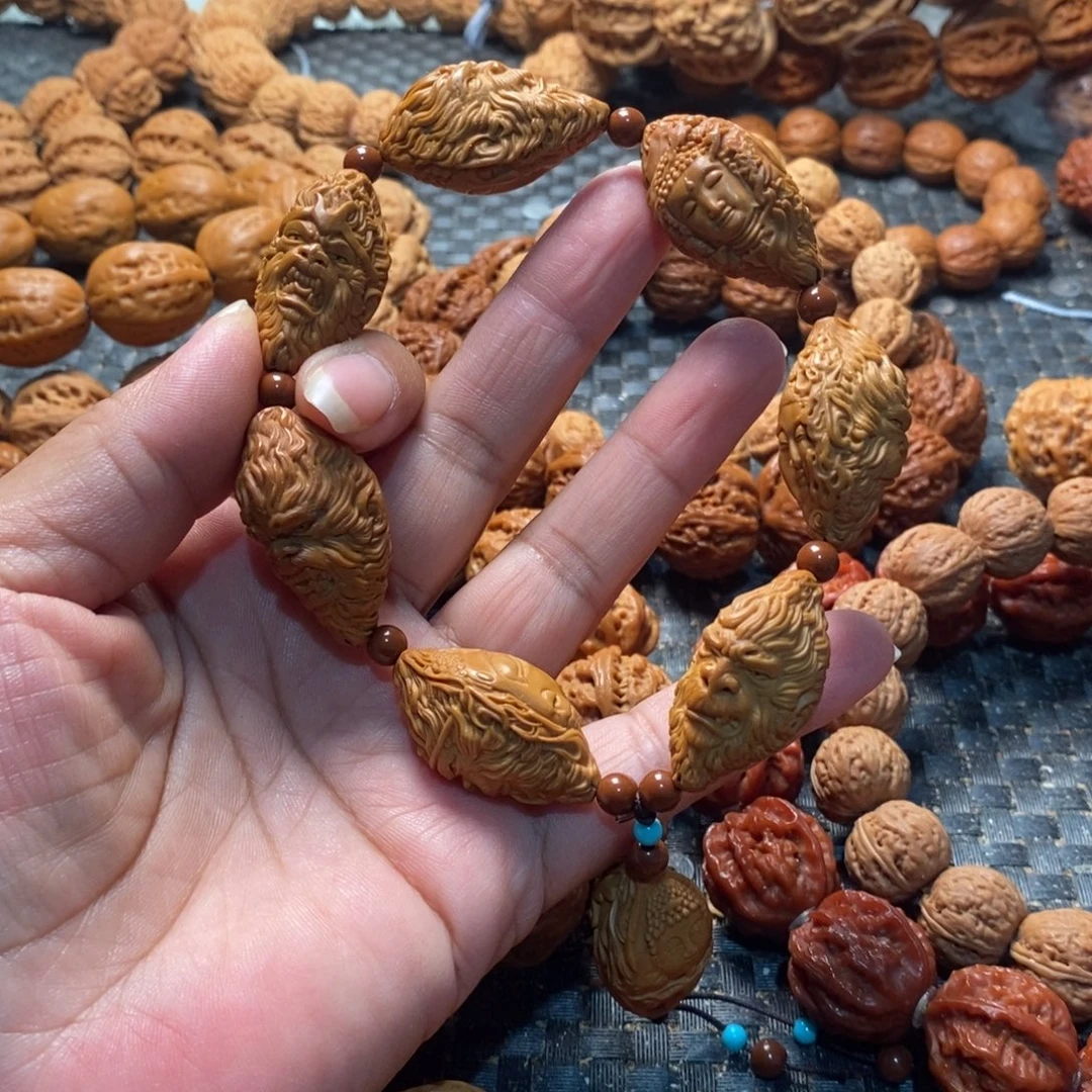 手串文玩核桃橄榄斗战胜佛