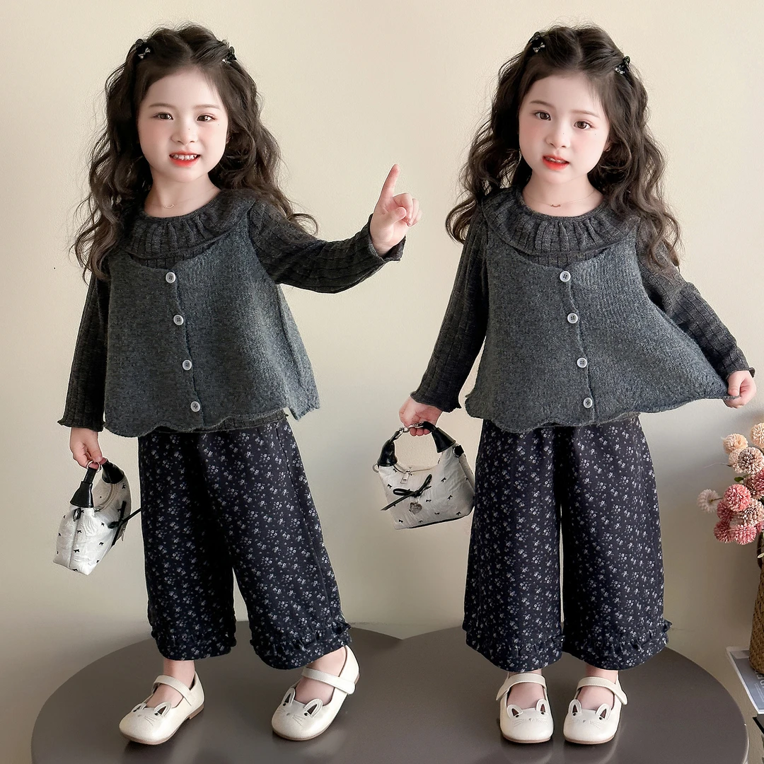 女童时髦秋季三件套儿童韩版可爱洋气毛衣马甲休闲长裤宝宝套装