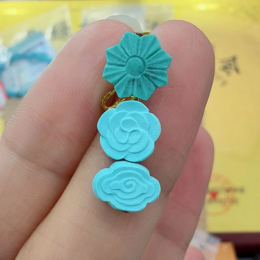 未镶嵌绿松石珠宝奇石