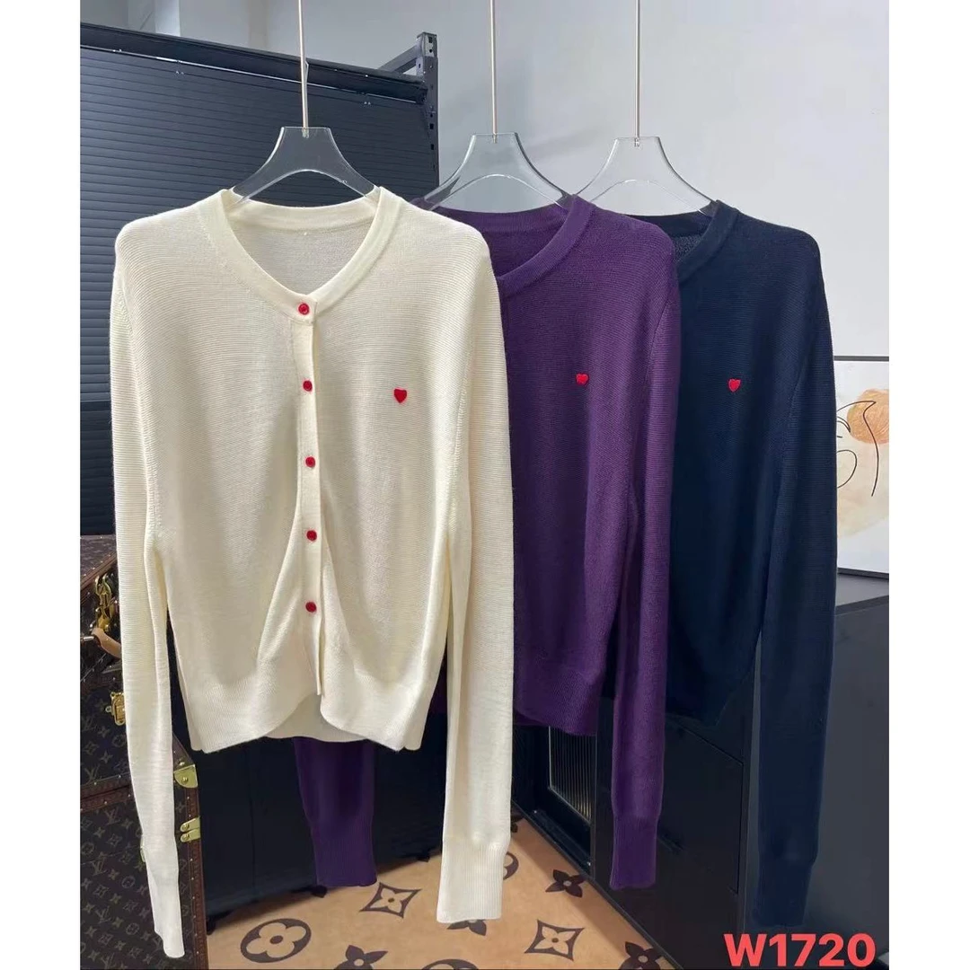 Mozch  羊M超柔精纺超细针撞色爱心开衫毛衣【长58】1720