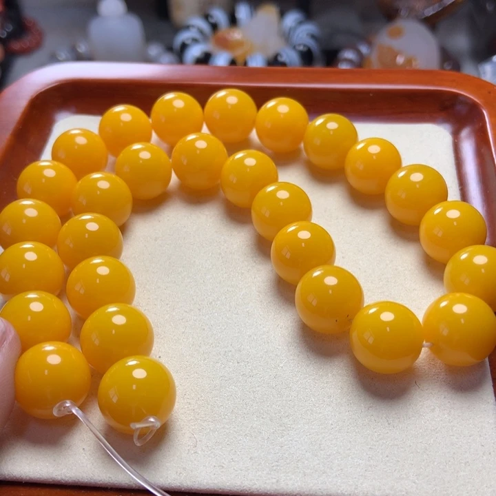 玛瑙/玉髓手串未镶嵌鸡油黄 18粒