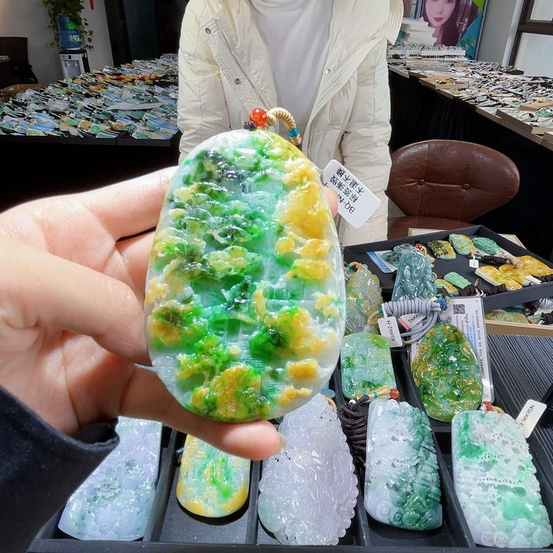 颈饰未镶嵌翡翠翡翠