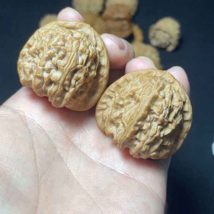 把件文玩核桃白狮子39mm