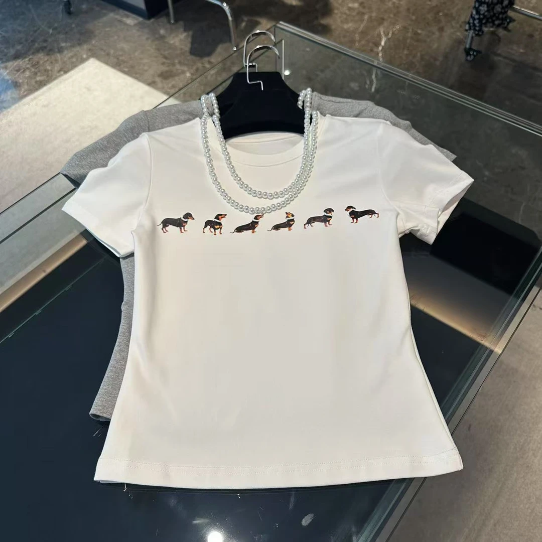 可拆卸珍珠项链腊肠狗印花T恤